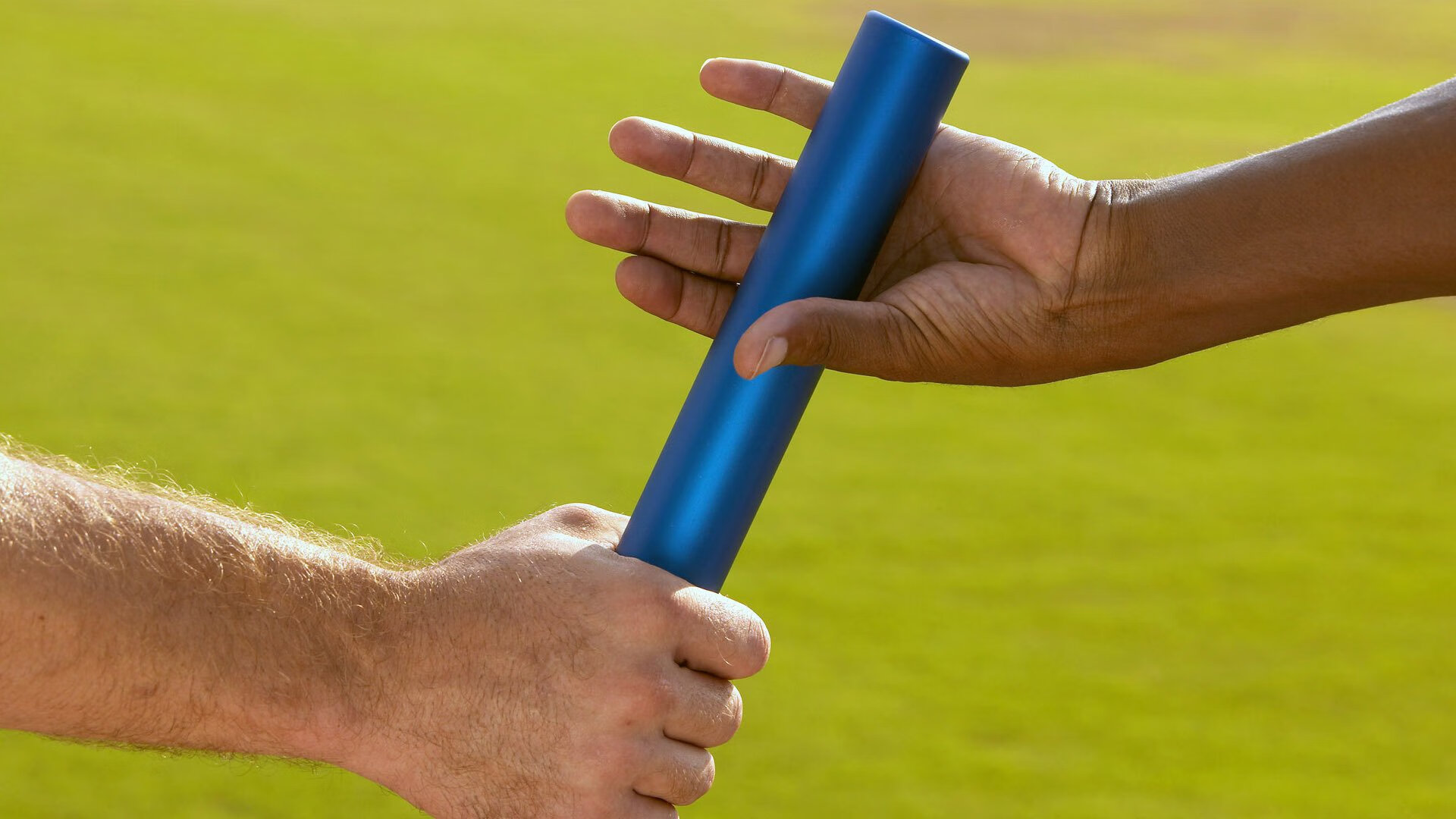 战术教育:教练如何通过录像分析提升队伍执行力,教练员运用录像教学时带有总结片段